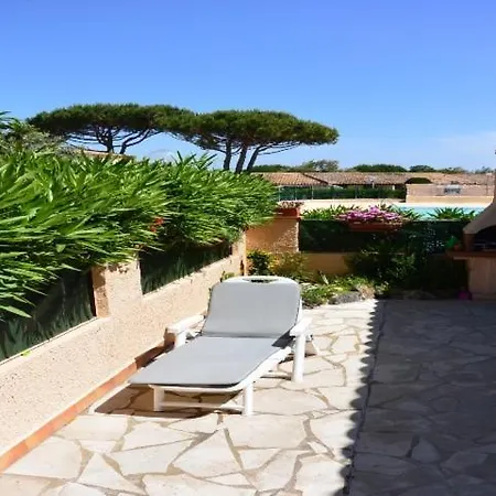 Three-bedroom With Garden View 137 Villa Agde